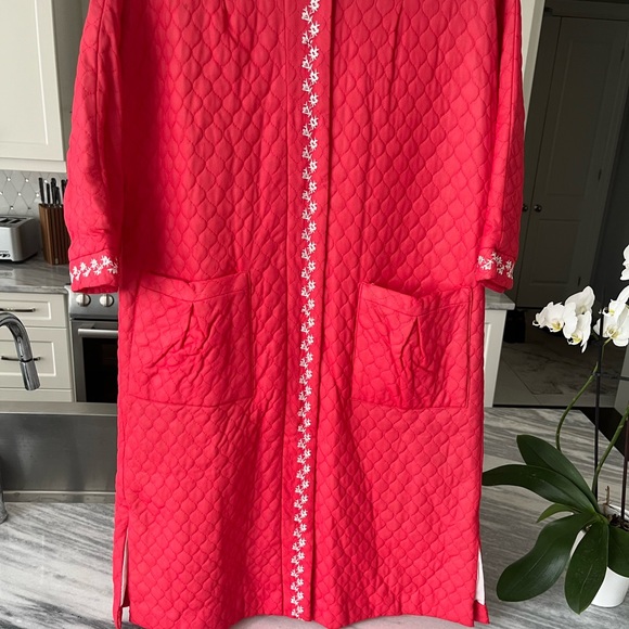 Vintage quilted nylon zip up dressing gown size small - Picture 15 of 17